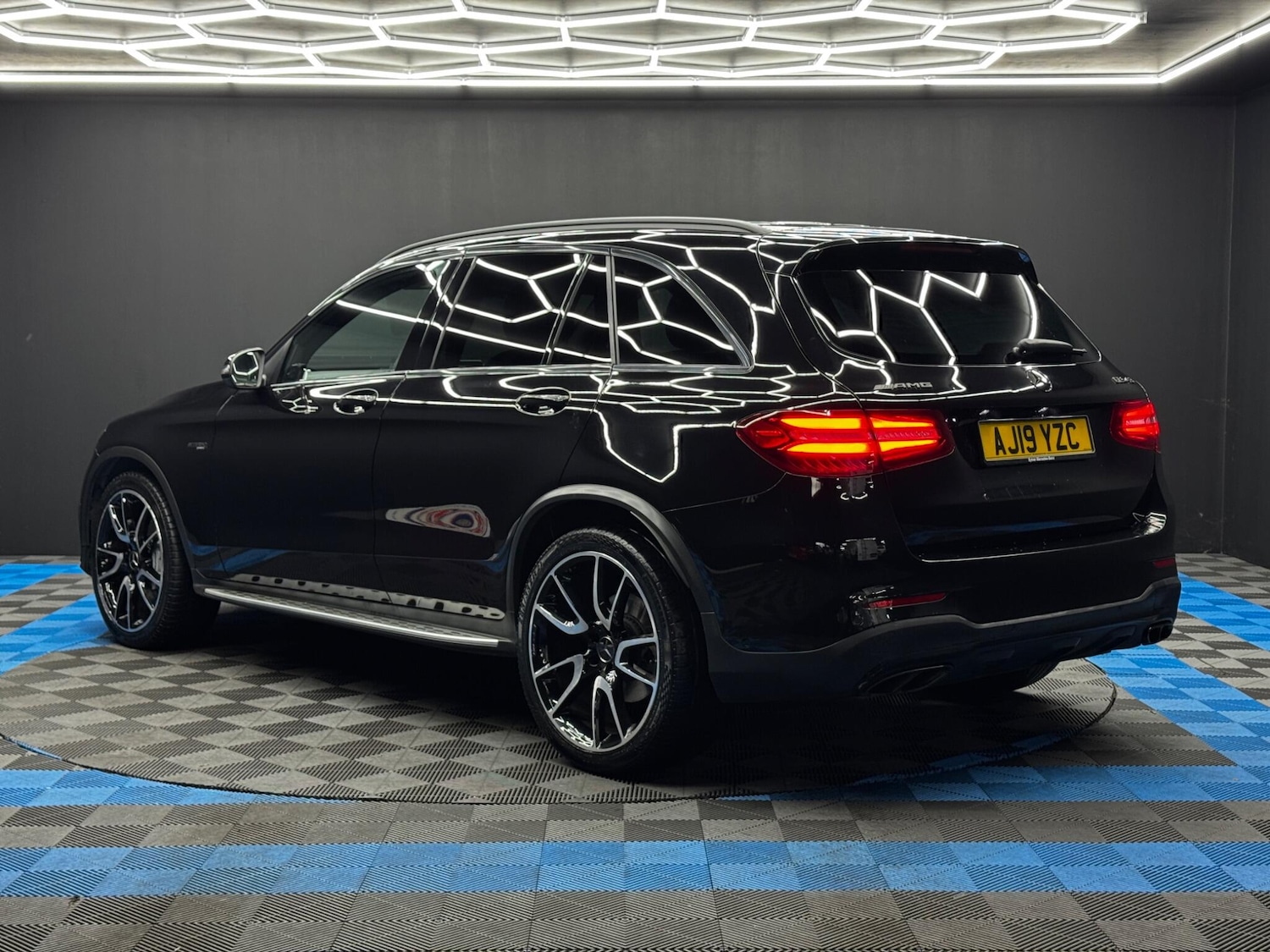 Used Mercedes-Benz GLC 2019 for sale - 76771933: Photo 7