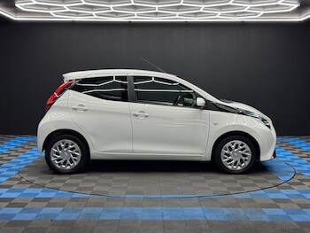 Used Toyota AYGO 2021 for sale - 77084469: Photo