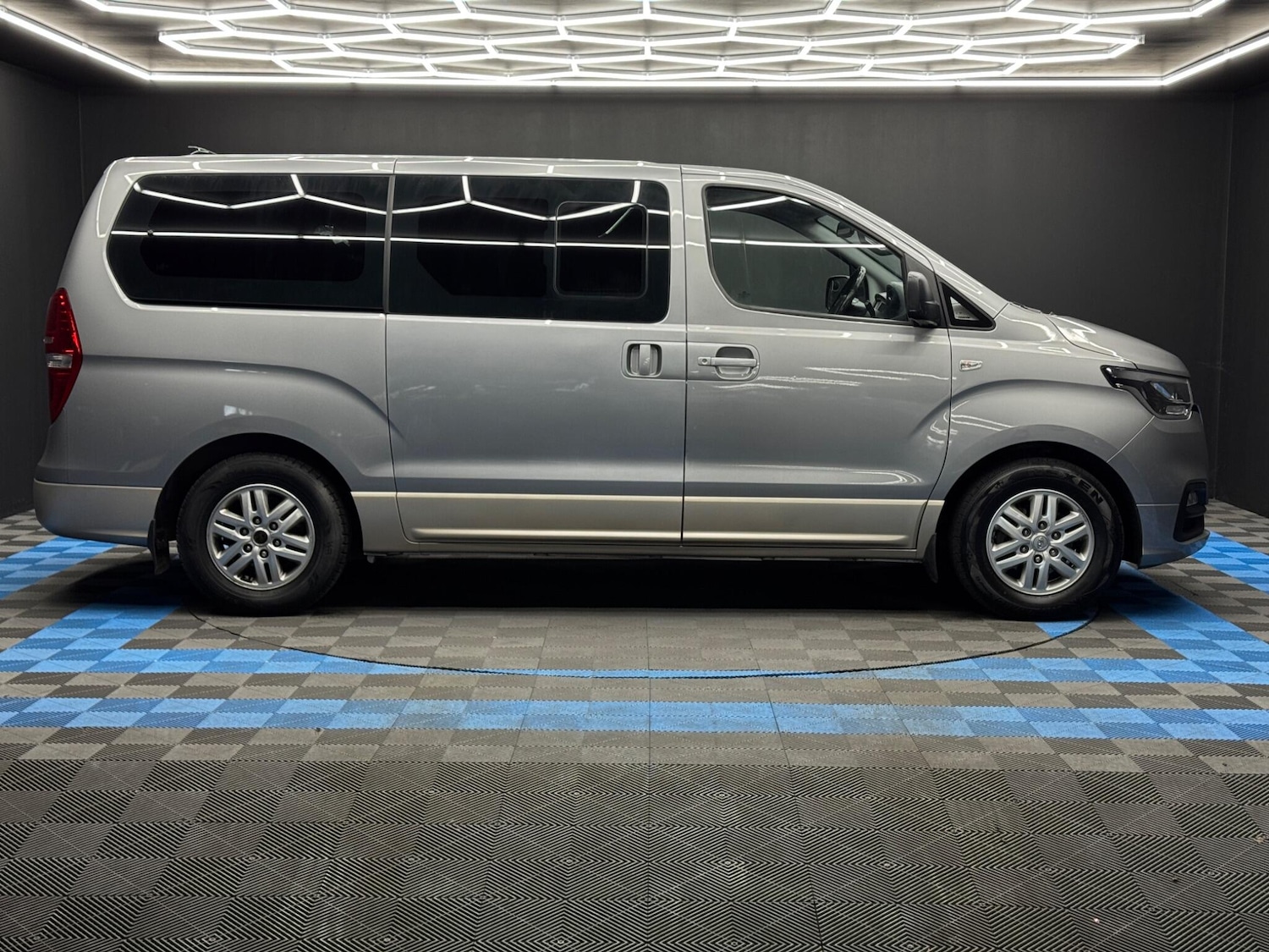 Used Hyundai i800 2019 for sale - 77097896: Photo 4