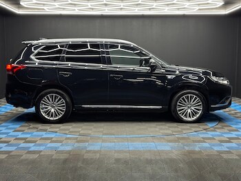 Used Mitsubishi Outlander 2020 for sale - 78384228: Photo