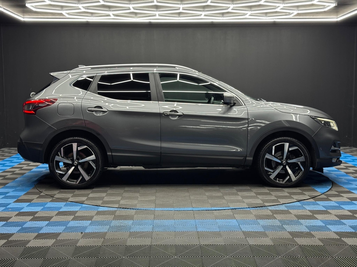 Used Nissan Qashqai 2018 for sale - 77305333: Photo 4