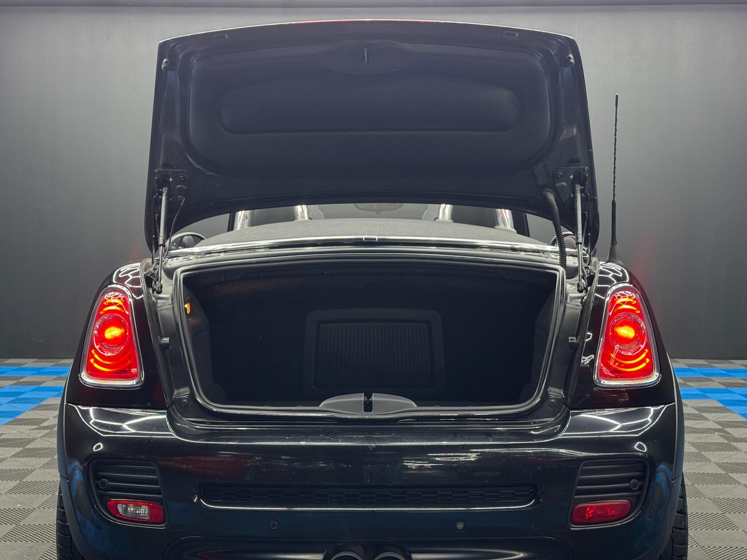 Used MINI Roadster 2013 for sale - 77441332: Photo 38