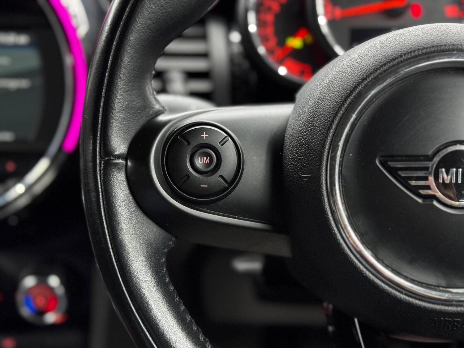 Used MINI Hatch 2018 for sale - 77794444: Photo 18