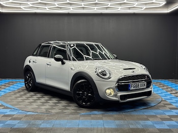 MINI Hatch feature image