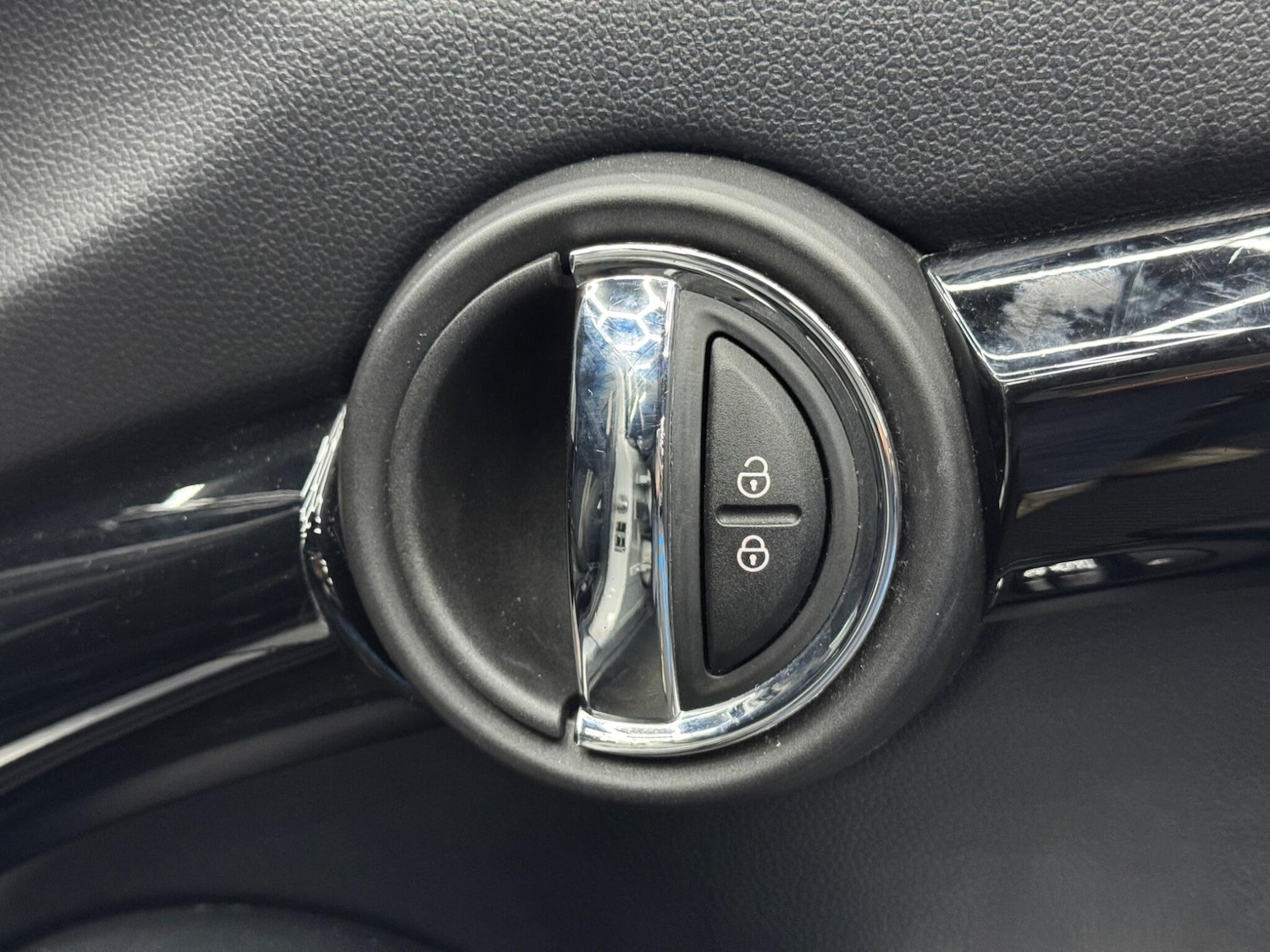 Used MINI Hatch 2018 for sale - 77794444: Photo 38