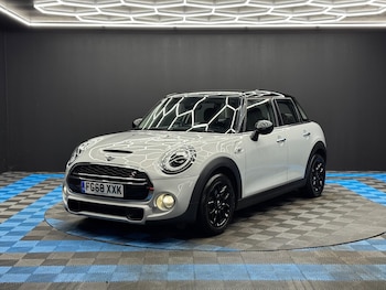 Used MINI Hatch 2018 for sale - 77794444: Photo