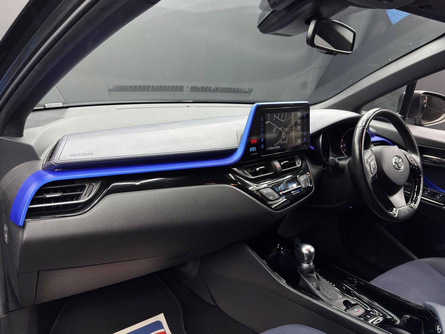 Used Toyota C-HR 2017 for sale - 77597731: Photo 11