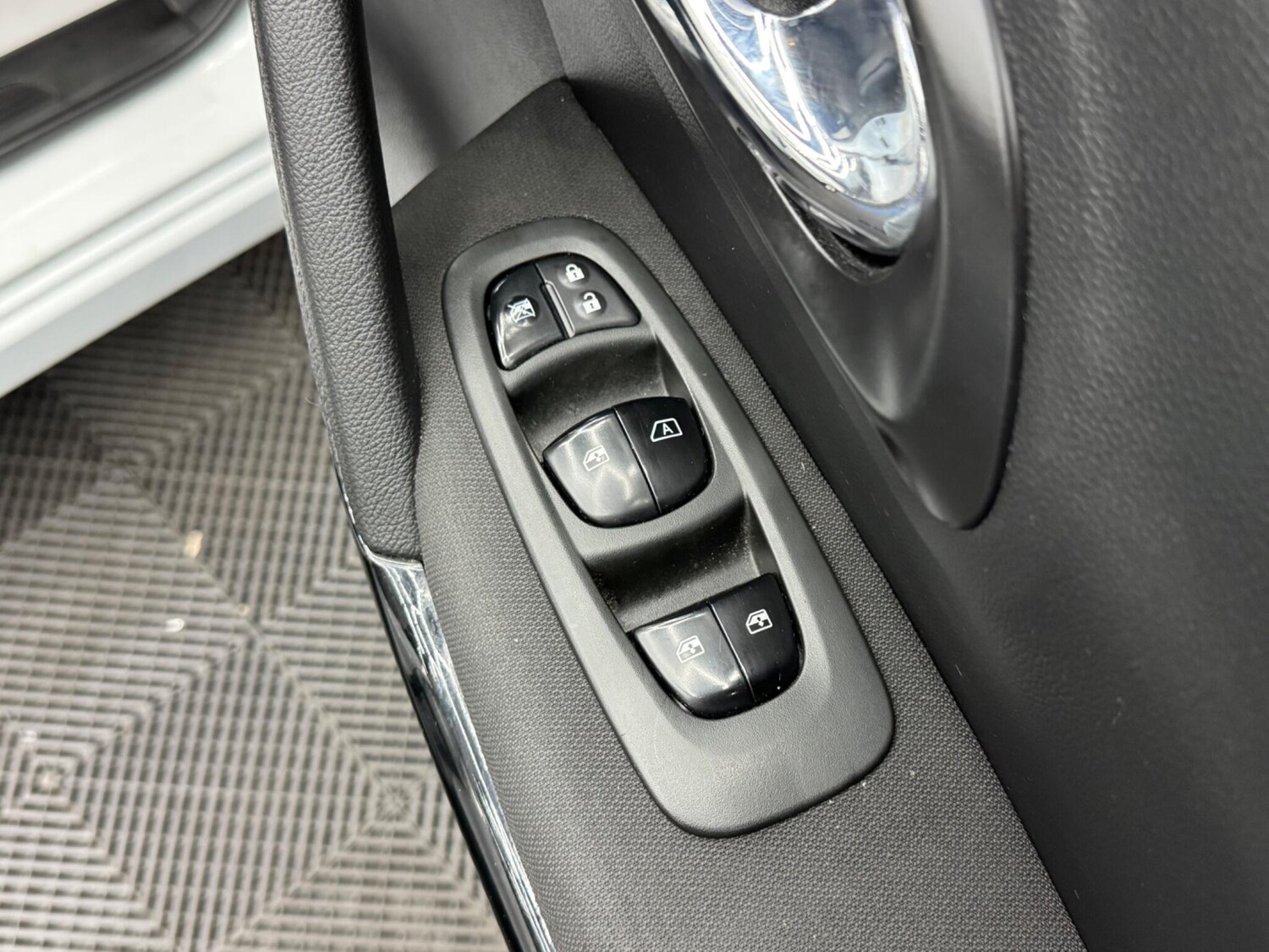 Vehicle 35