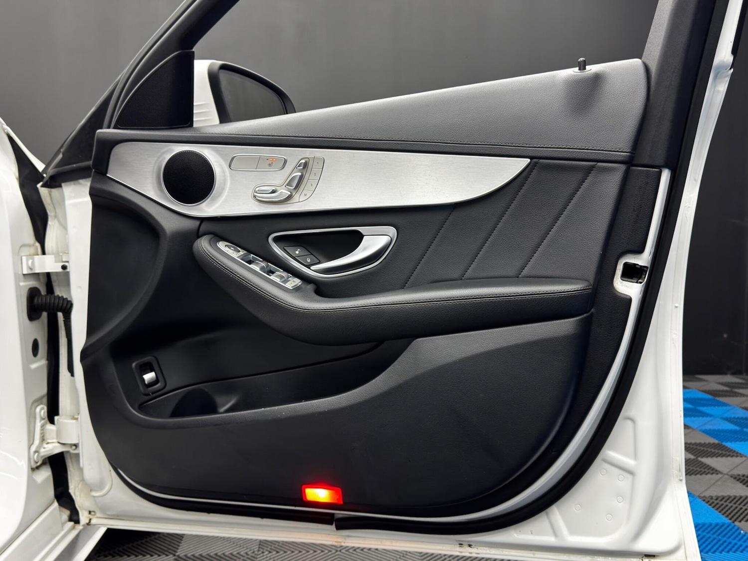 Used Mercedes-Benz C Class for sale - 77279708: Photo 37