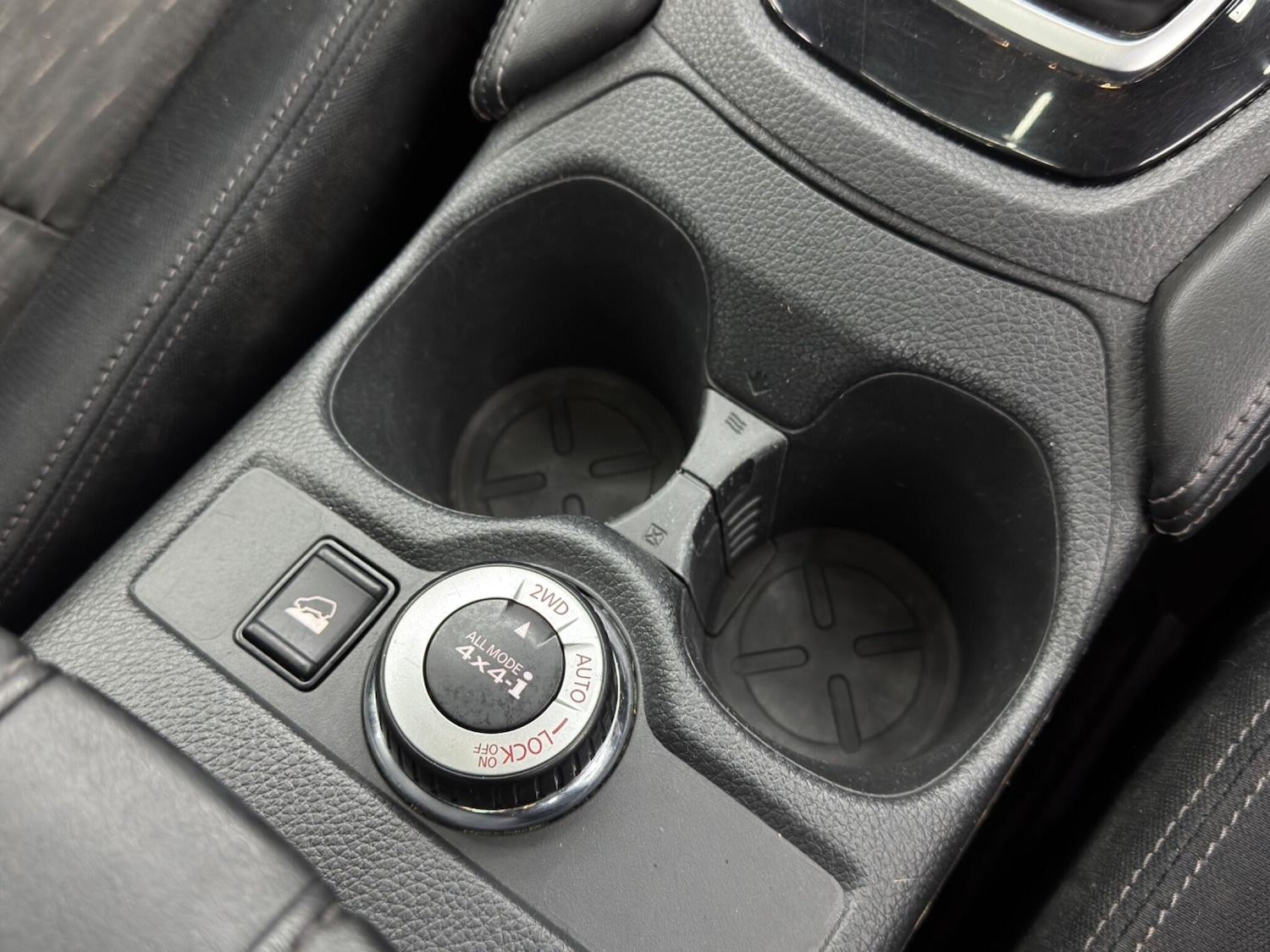 Used Nissan X-Trail 2018 for sale - 77574937: Photo 23