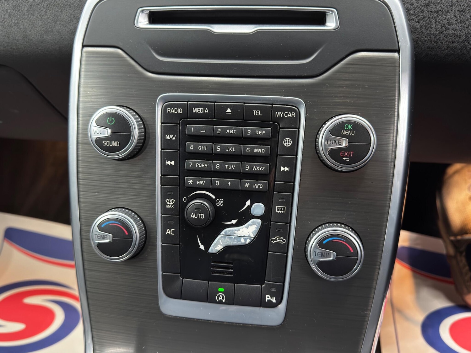 Used Volvo V70 for sale - 76997275: Photo 26