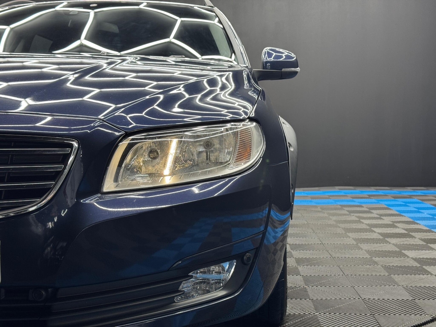 Used Volvo V70 for sale - 76997275: Photo 41