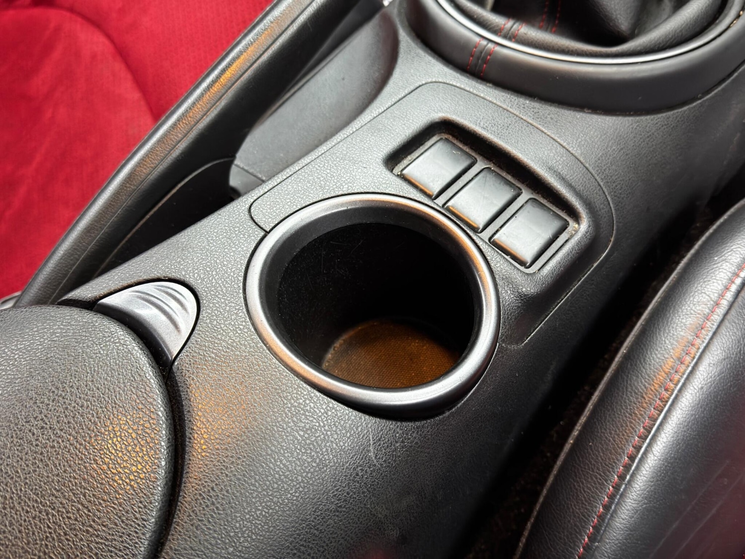 Used Nissan 370 Z 2015 for sale - 76714134: Photo 21