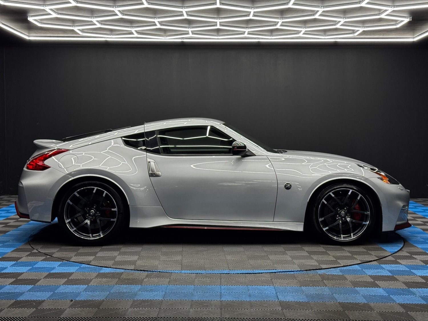 Used Nissan 370 Z 2015 for sale - 76714134: Photo 4
