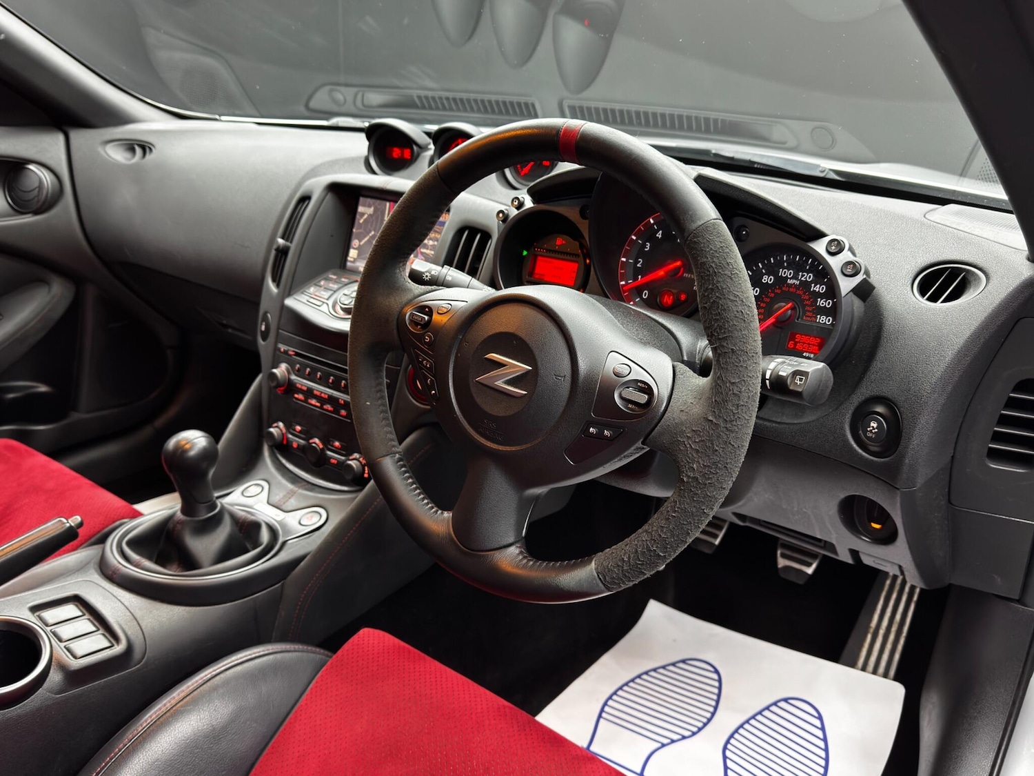 Used Nissan 370 Z 2015 for sale - 76714134: Photo 9