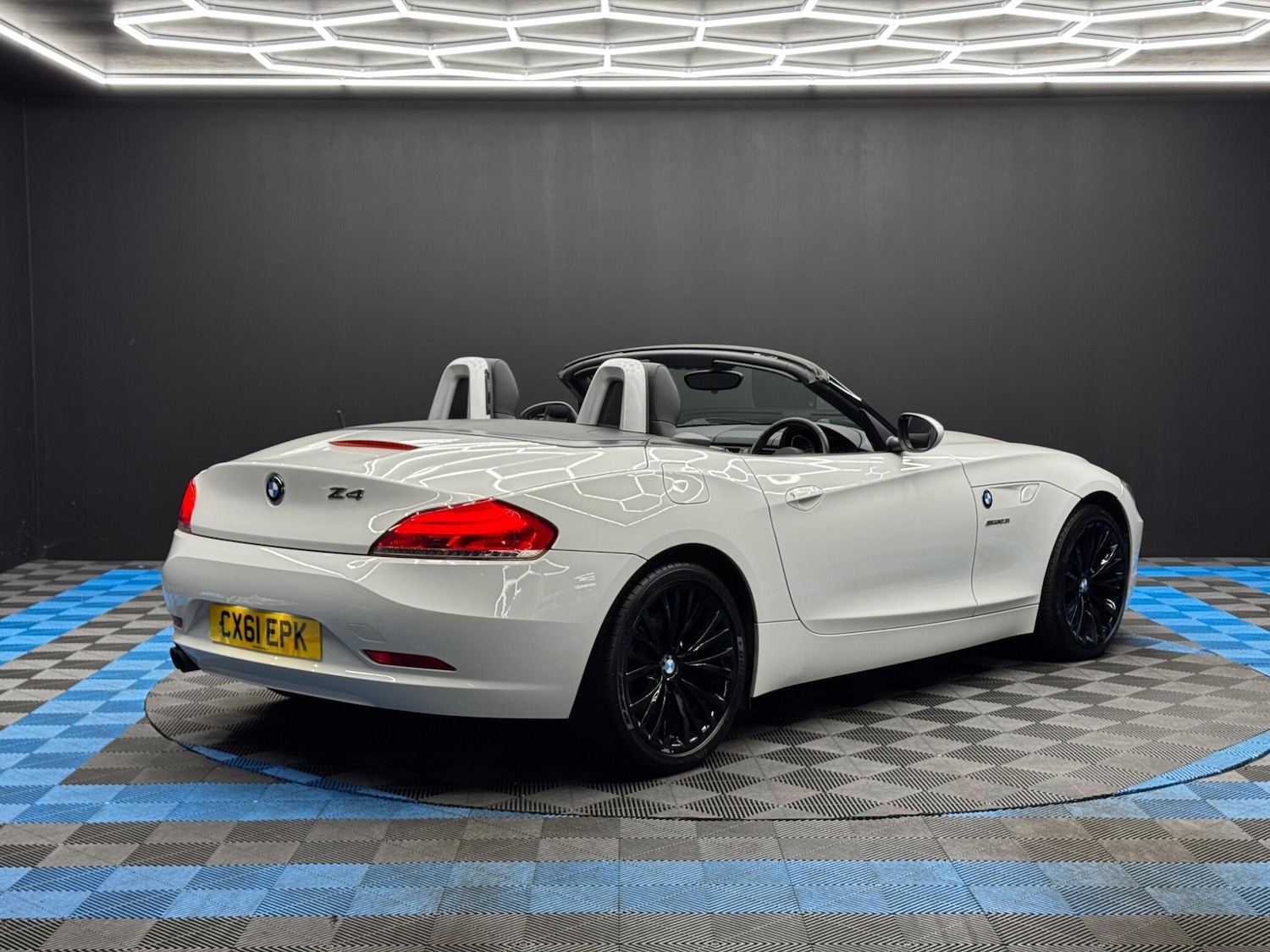 Used BMW Z4 2011 for sale - 77882341: Photo 5