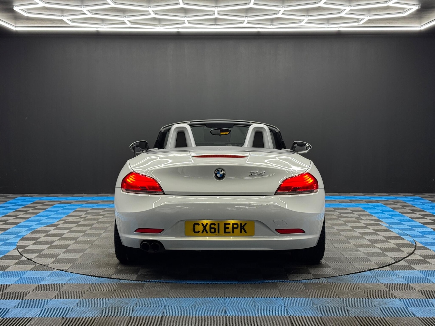 Used BMW Z4 2011 for sale - 77882341: Photo 6