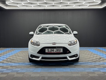 Used Ford Focus 2014 for sale - 76073082: Photo