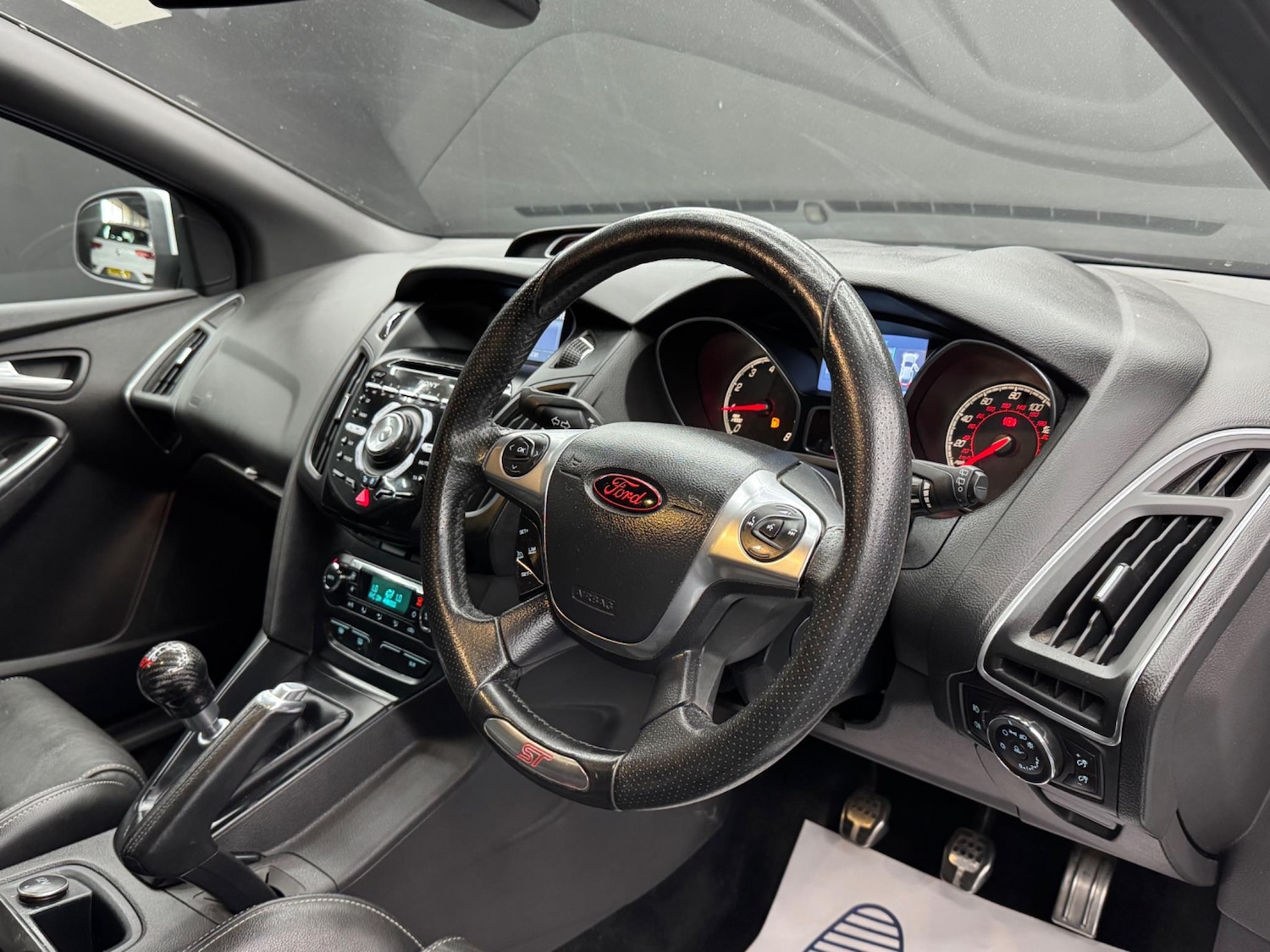 Used Ford Focus 2014 for sale - 76073082: Photo 9