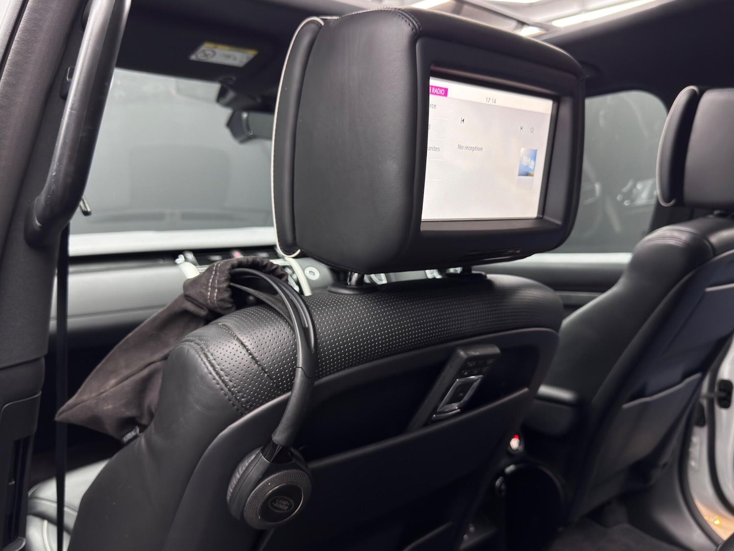Used Land Rover Discovery 2018 for sale - 76136901: Photo 50