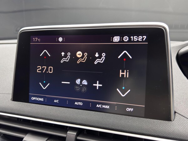 Used Peugeot 3008 2019 for sale - 76200873: Photo 32