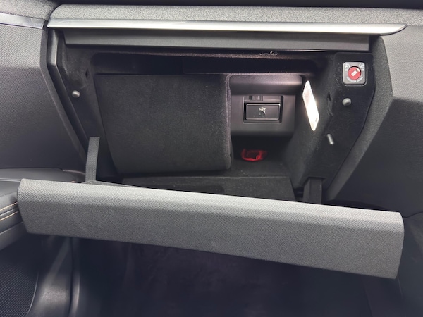 Used Peugeot 3008 2019 for sale - 76200873: Photo 40