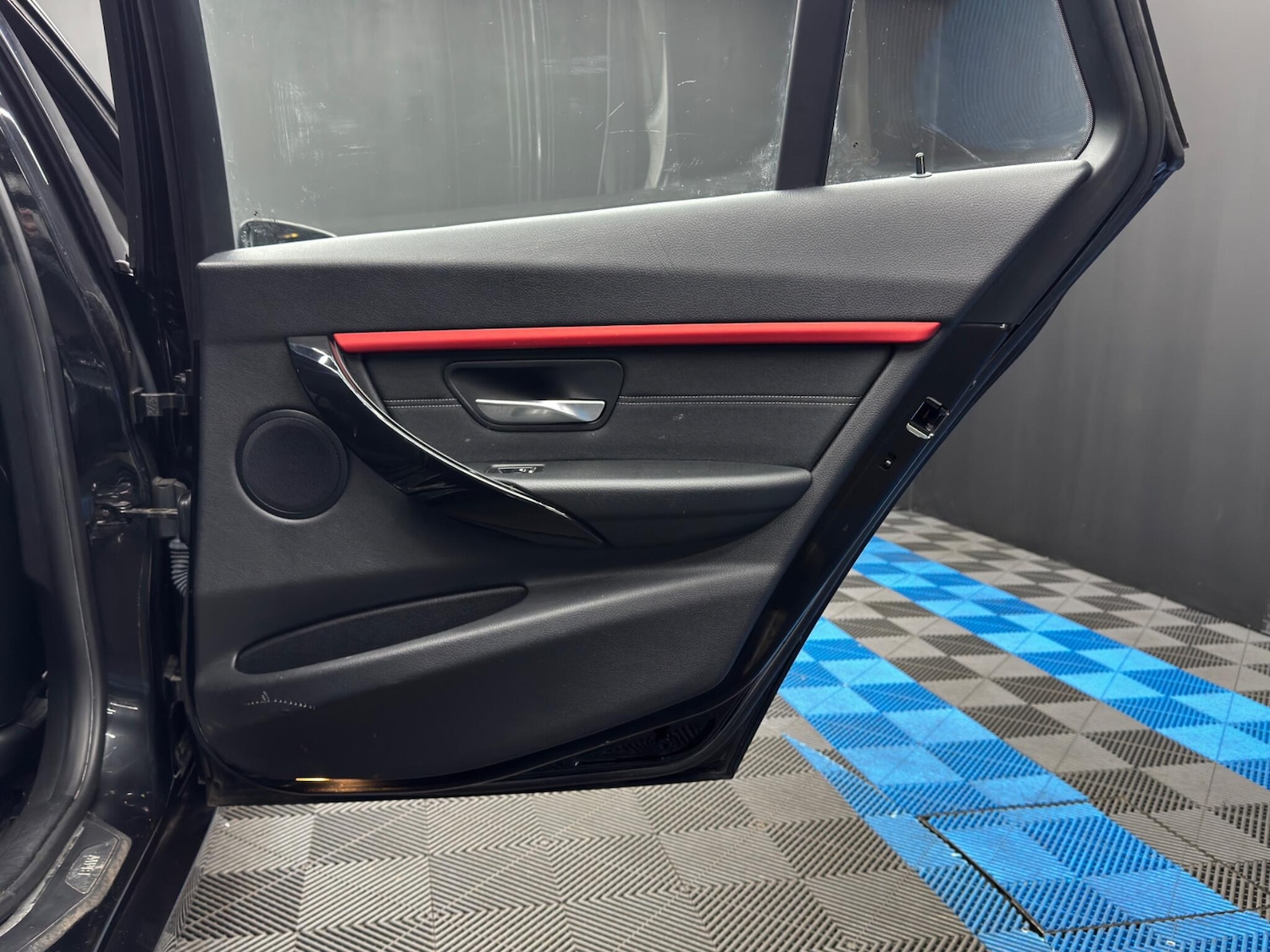 Used BMW 3 Series 2015 for sale - 77957036: Photo 42