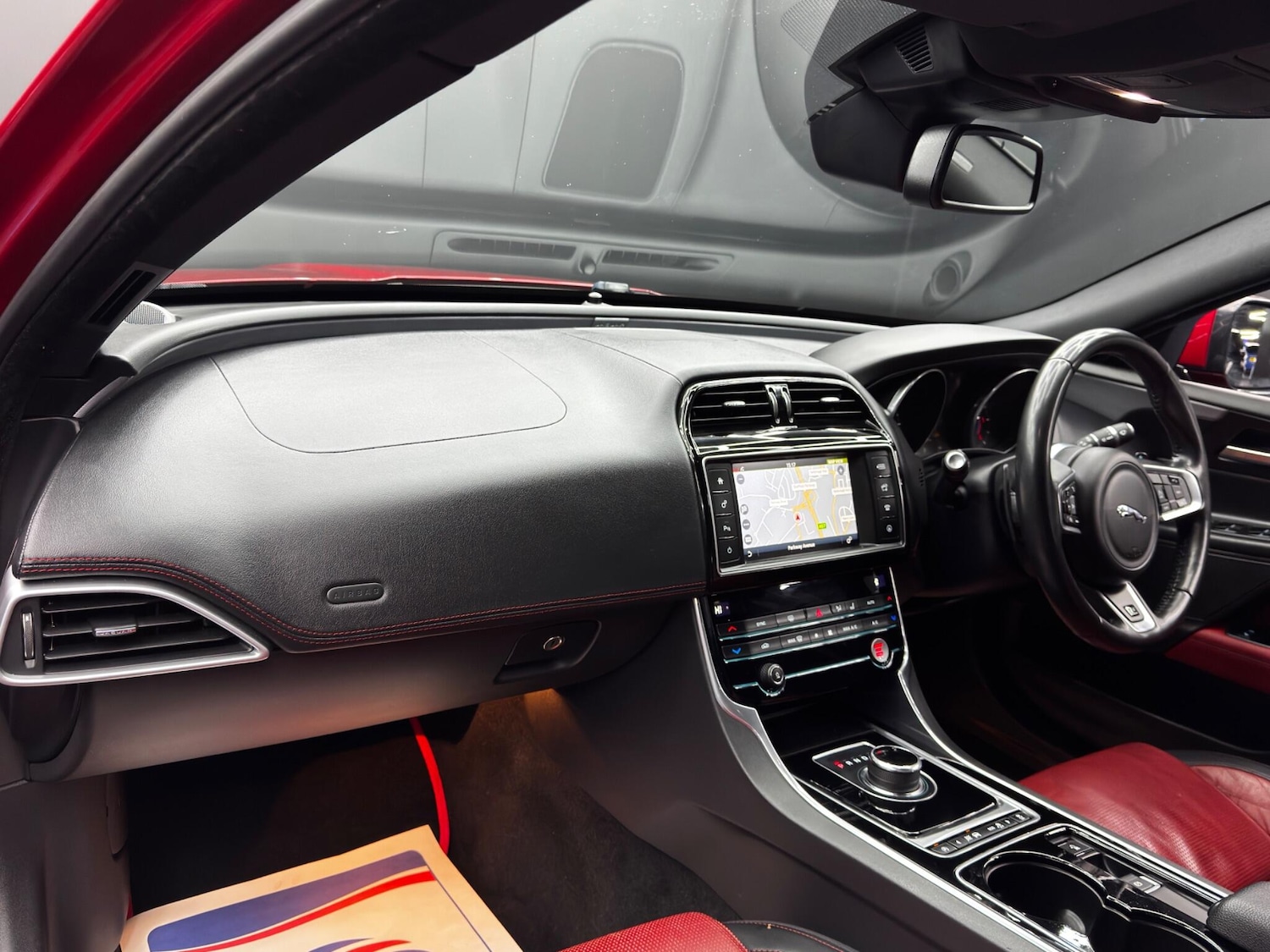 Used Jaguar XE 2017 for sale - 76608240: Photo 11