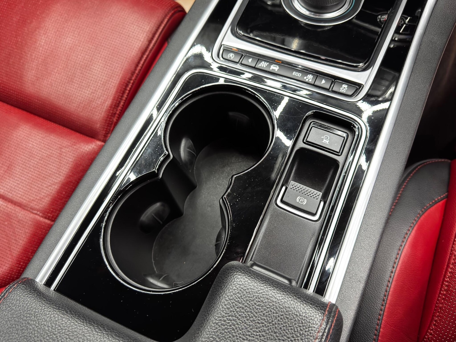 Used Jaguar XE 2017 for sale - 76608240: Photo 24