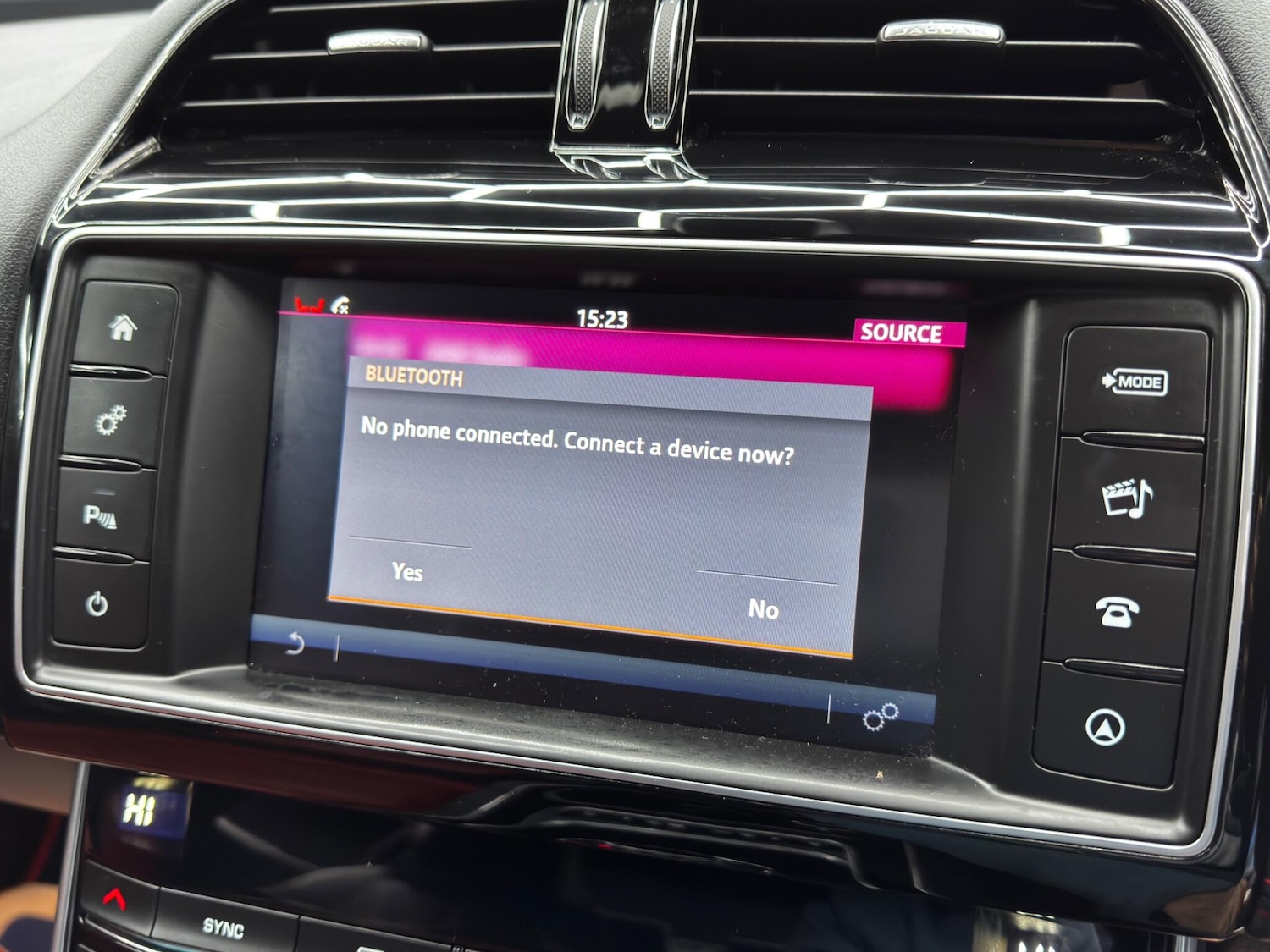 Used Jaguar XE 2017 for sale - 76608240: Photo 31