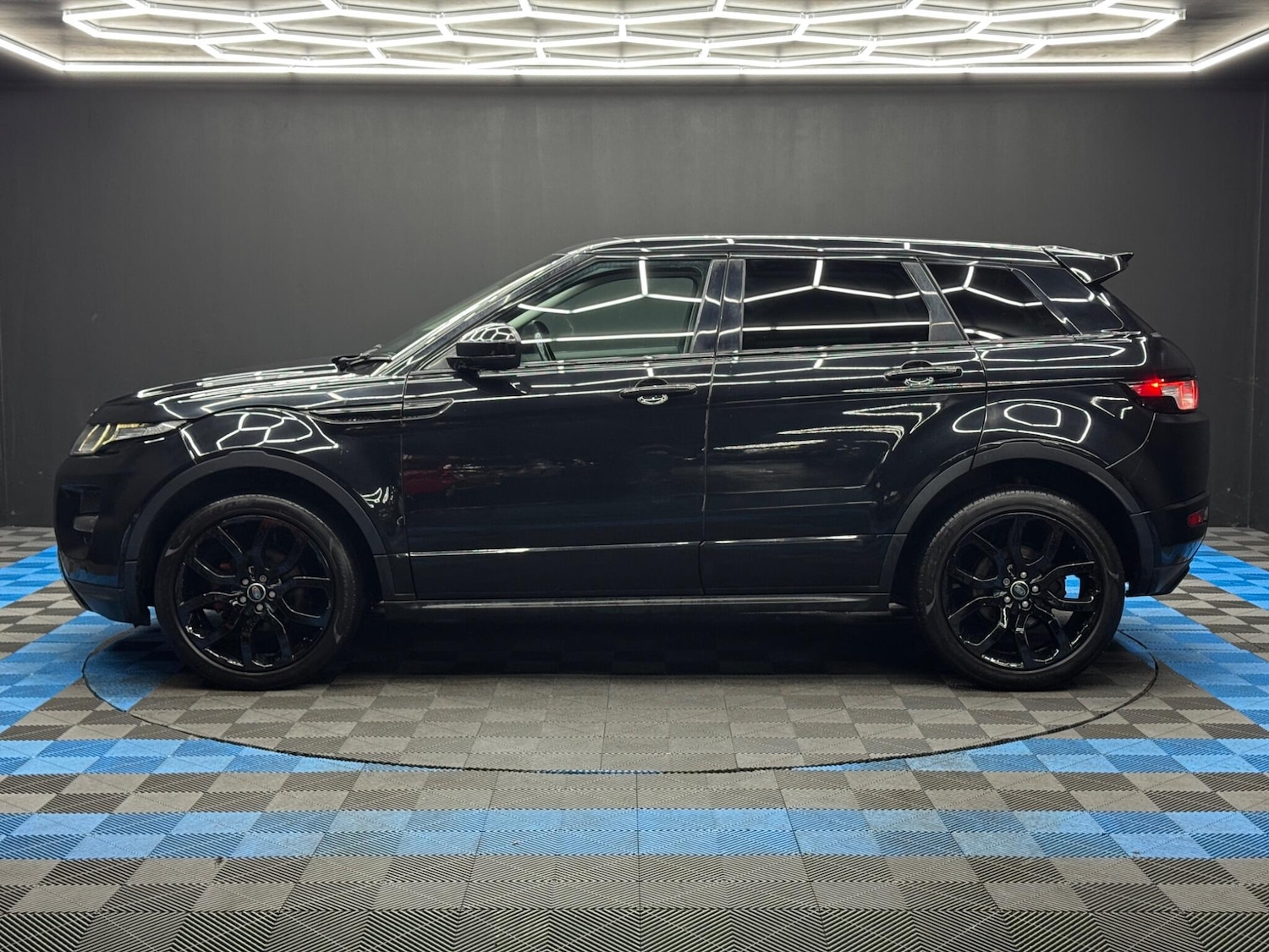 Used Land Rover Range Rover Evoque 2015 for sale - 77625987: Photo 8