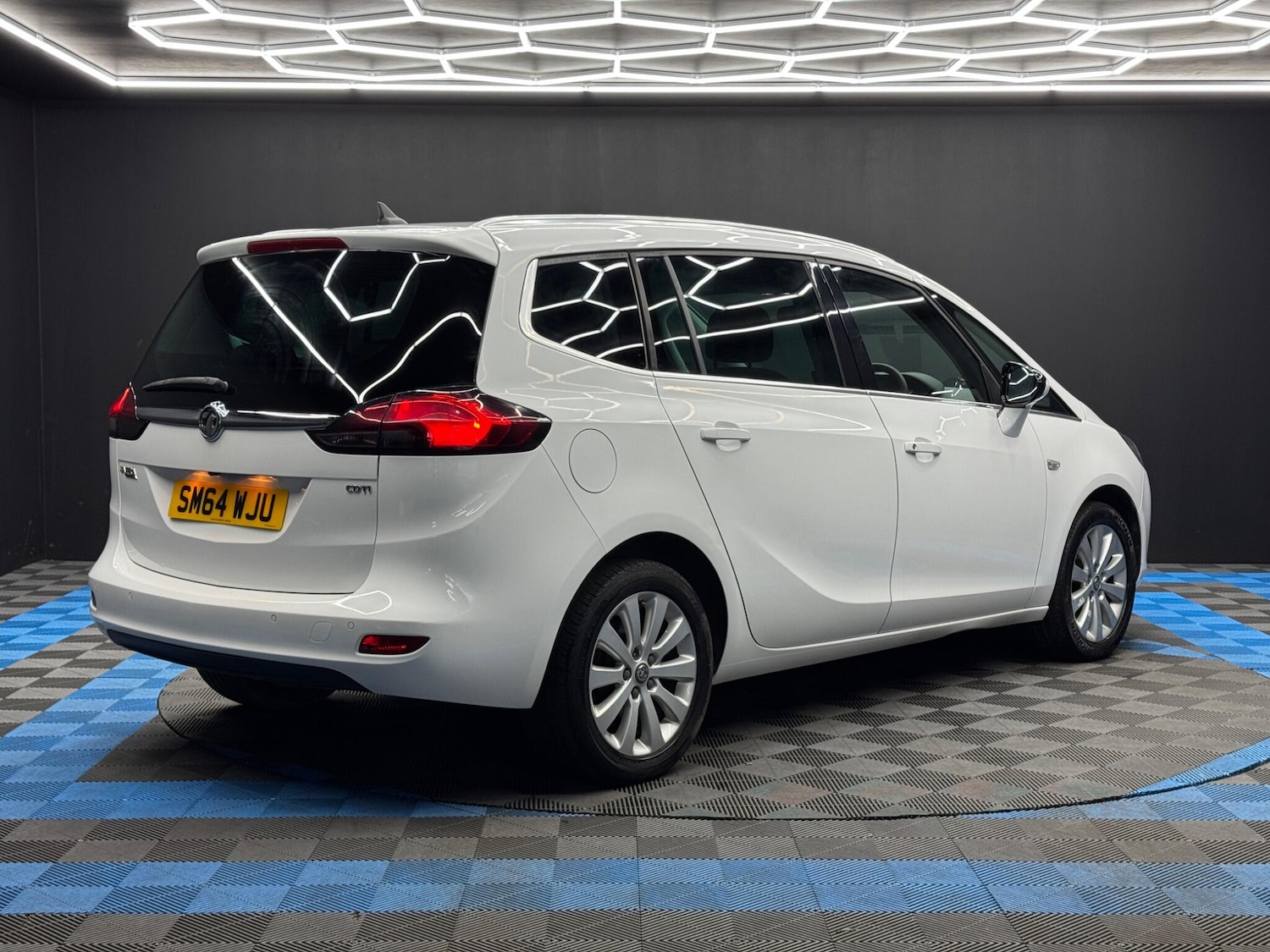 Used Vauxhall Zafira 2015 for sale - 77109216: Photo 5