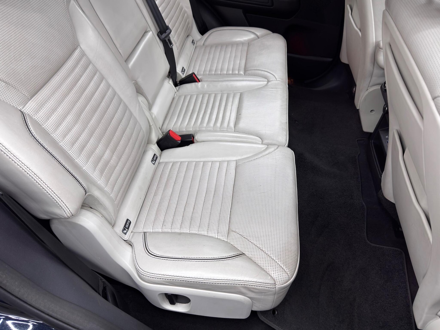 Used Land Rover Discovery 2017 for sale - 76136626: Photo 16
