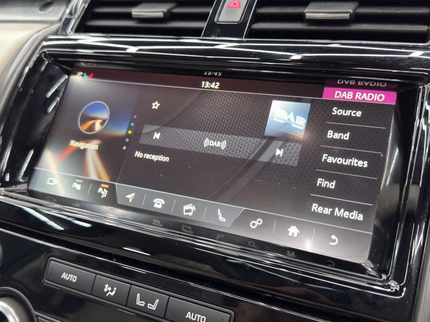 Used Land Rover Discovery 2017 for sale - 76136626: Photo 34