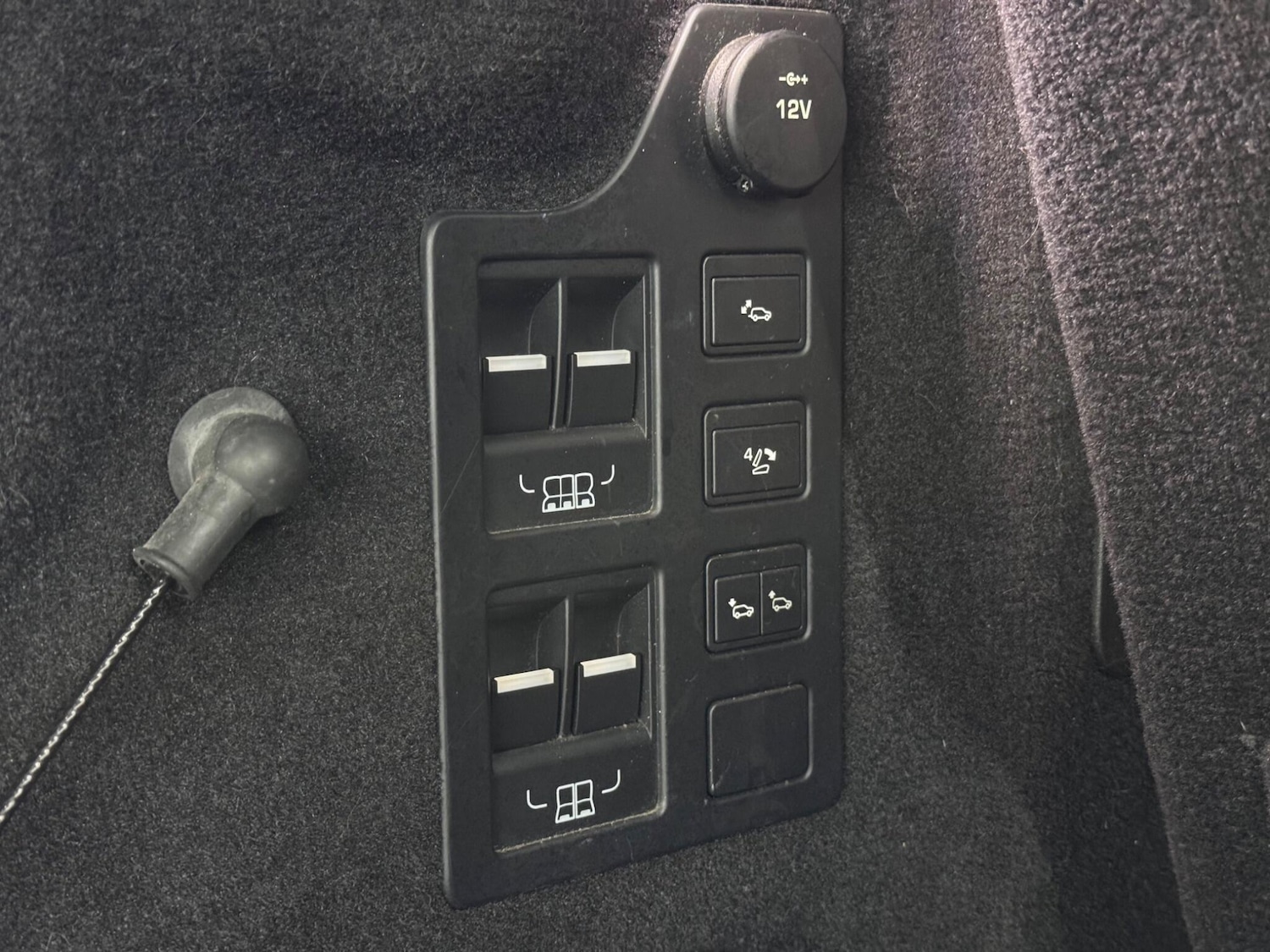Used Land Rover Discovery 2017 for sale - 76136626: Photo 45