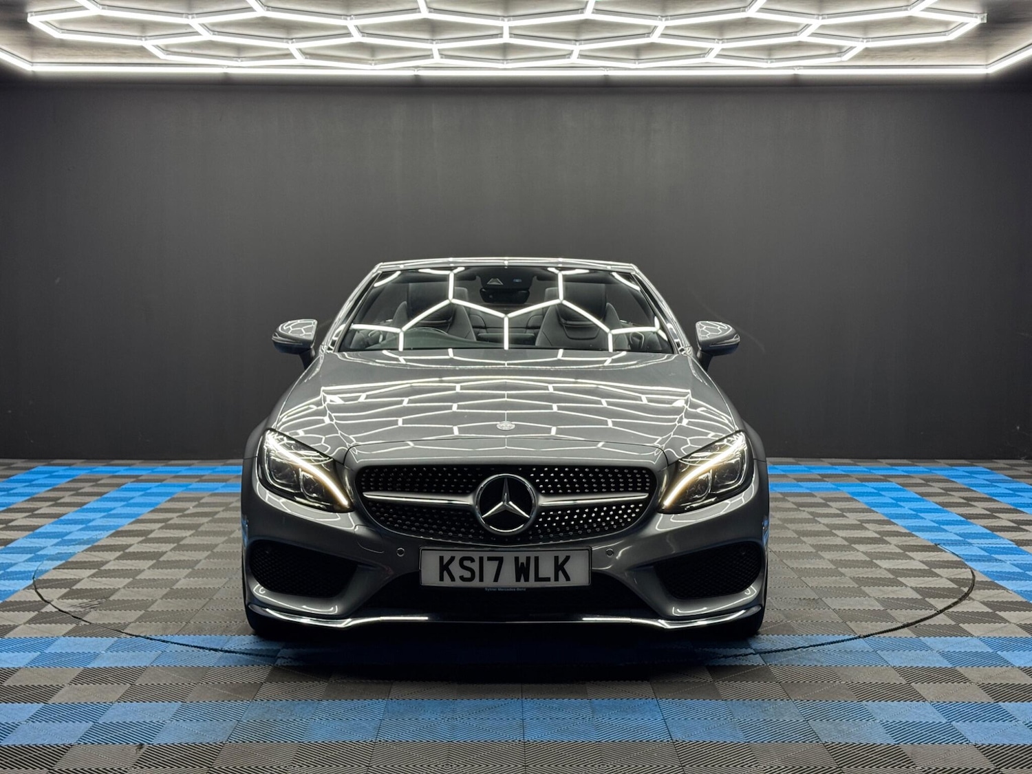 Used Mercedes-Benz C Class 2017 for sale - 77238586: Photo 2