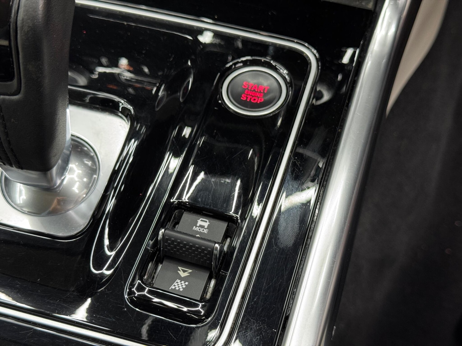 Used Jaguar XE for sale - 77671824: Photo 25