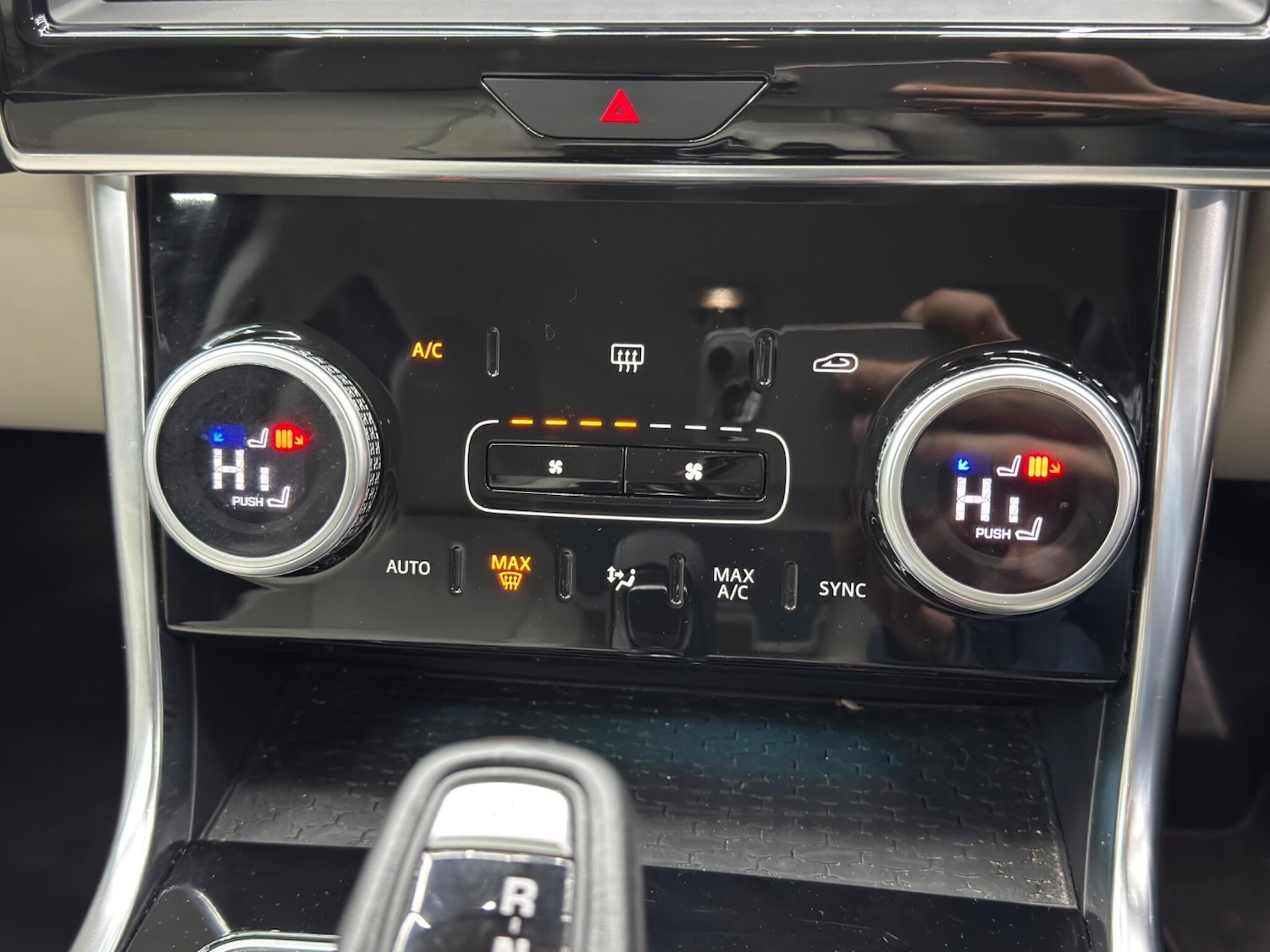 Used Jaguar XE for sale - 77671824: Photo 27