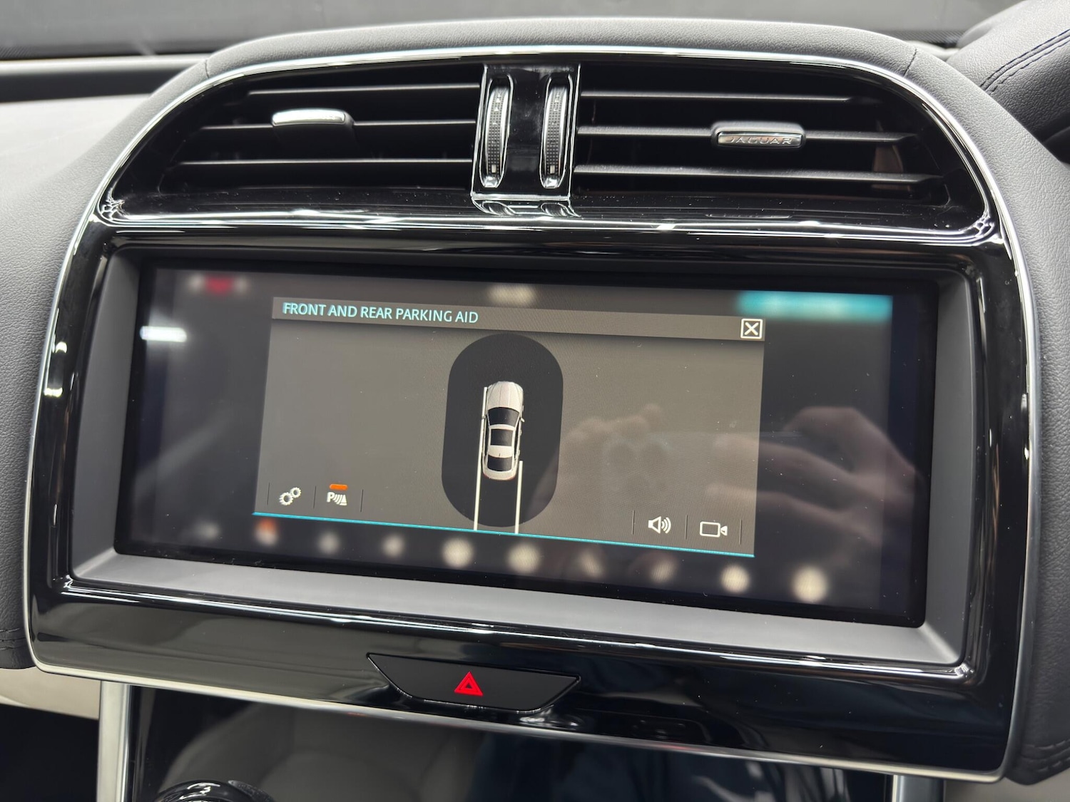 Used Jaguar XE for sale - 77671824: Photo 35