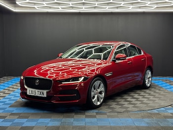 Used Jaguar XE 2019 for sale - 77671824: Photo