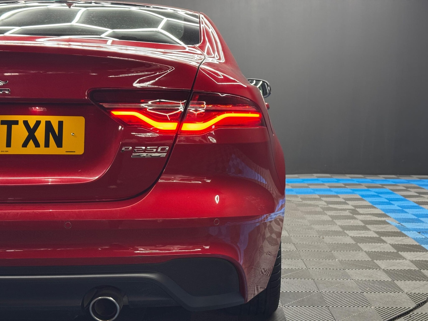 Used Jaguar XE for sale - 77671824: Photo 43