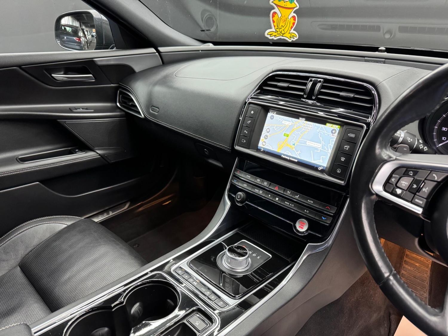 Used Jaguar XE 2016 for sale - 76485147: Photo 24