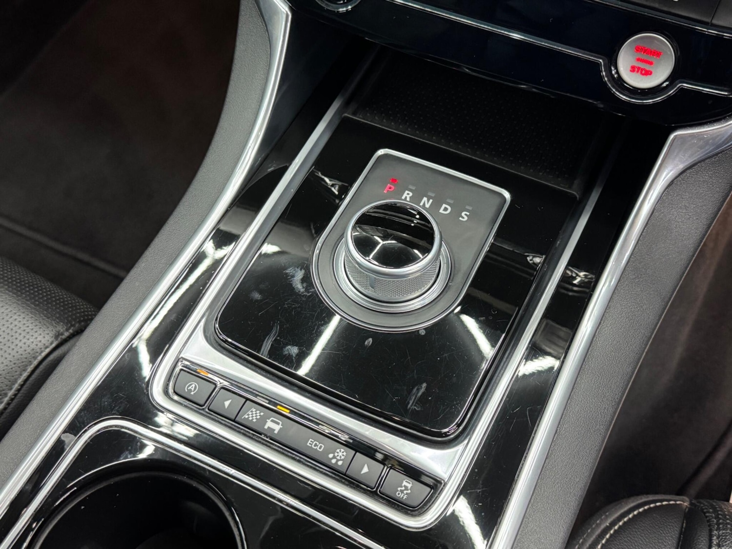 Used Jaguar XE 2016 for sale - 76485147: Photo 26