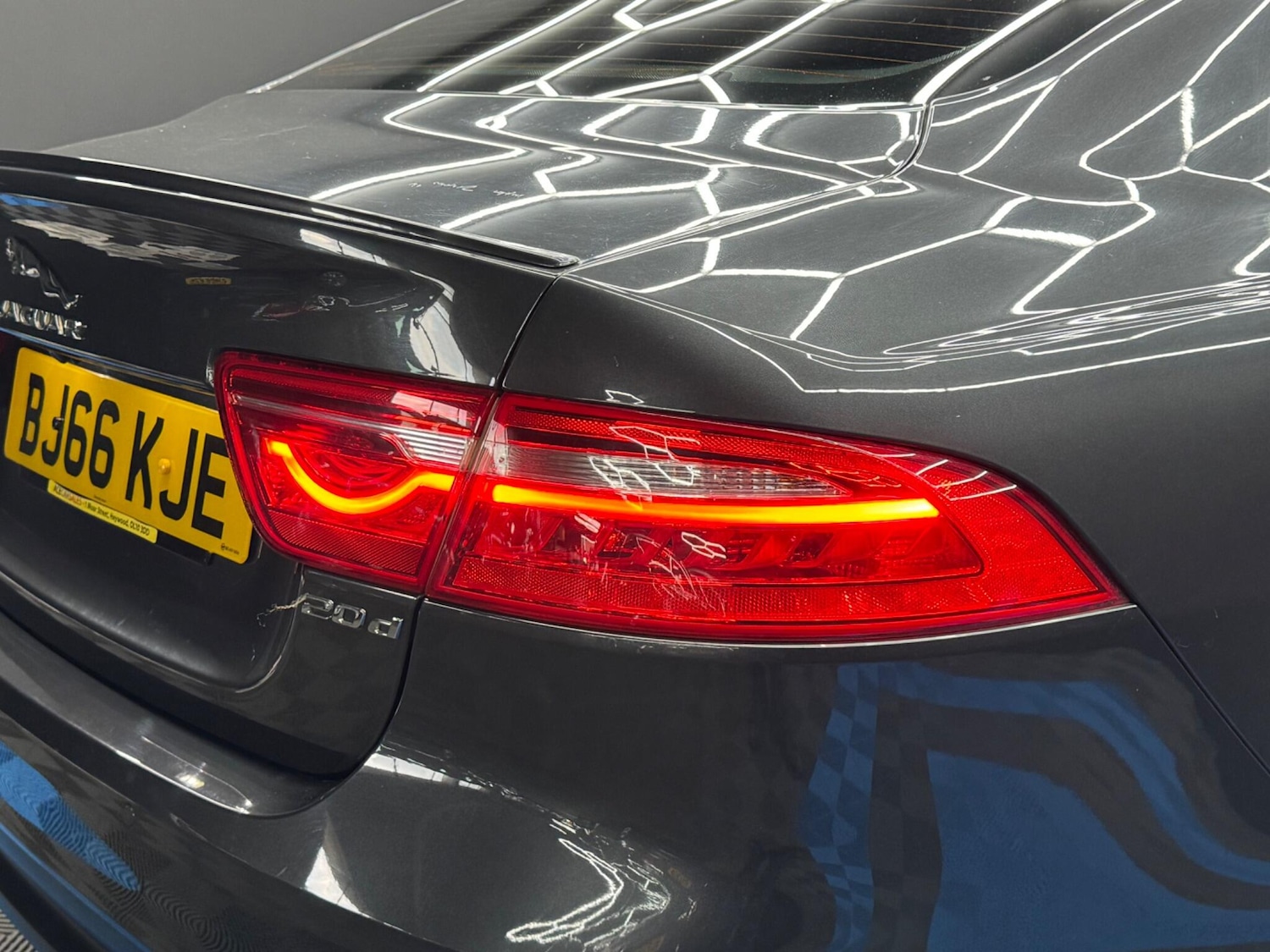 Used Jaguar XE 2016 for sale - 76485147: Photo 42