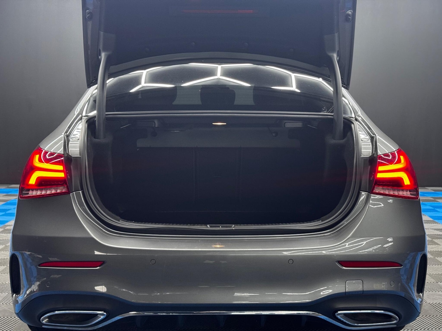 Used Mercedes-Benz A-Class 2019 for sale - 76399089: Photo 35