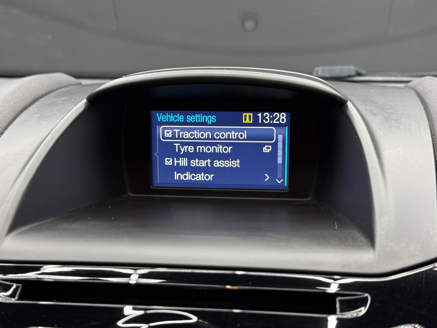 Used Ford Fiesta 2016 for sale - 77768207: Photo 29