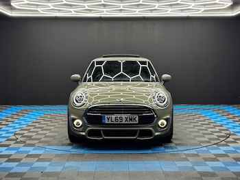 Used MINI Hatch 2020 for sale - 76913103: Photo