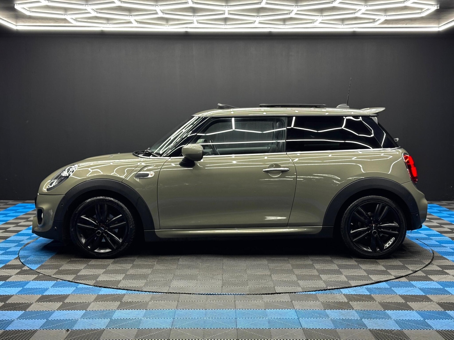 Used MINI Hatch 2020 for sale - 76913103: Photo 8