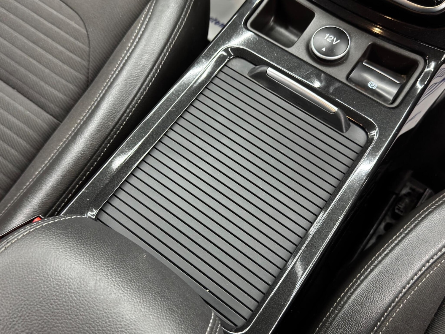 Used Ford Kuga 2018 for sale - 76399360: Photo 24