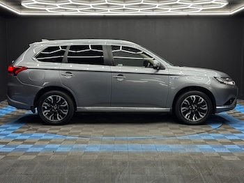 Used Mitsubishi Outlander 2017 for sale - 79026319: Photo